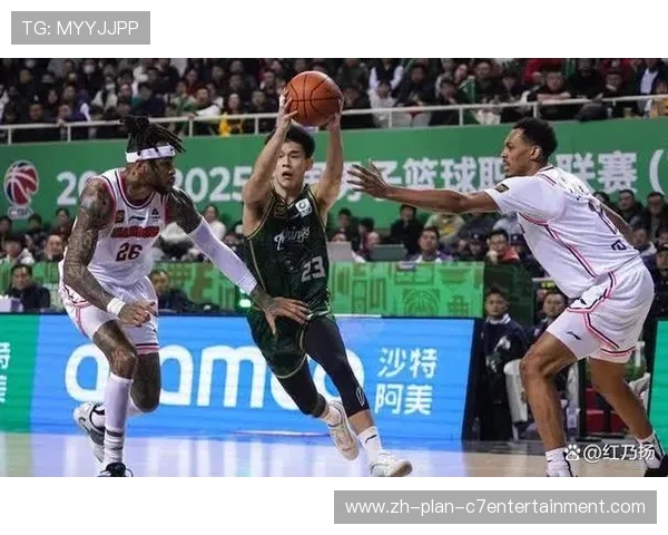 广州篮球队在邀请赛中的灵活性表现分析与点评